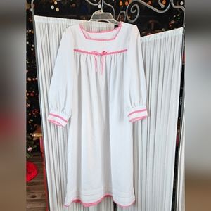 AMERICAN GIRL NIGHTGOWN Cecile Girl's Medium (10/12)